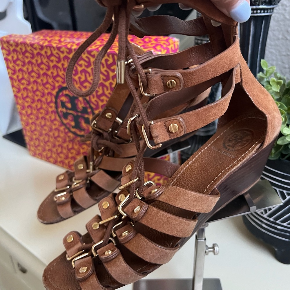 Tory Burch Miller Cognac Brown Gladiator Sandals - size 9